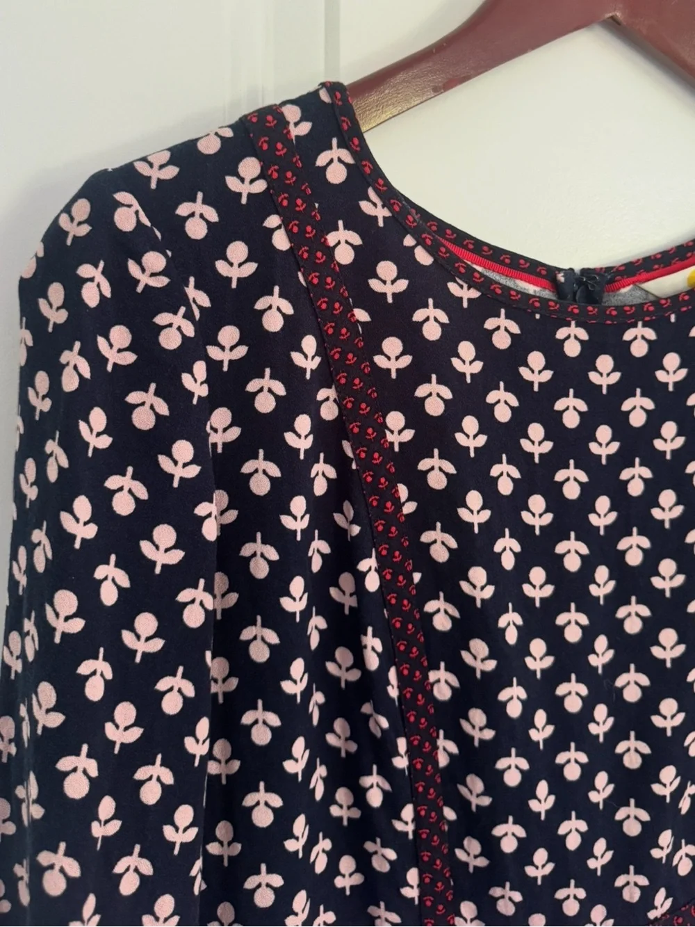 Boden navy pink